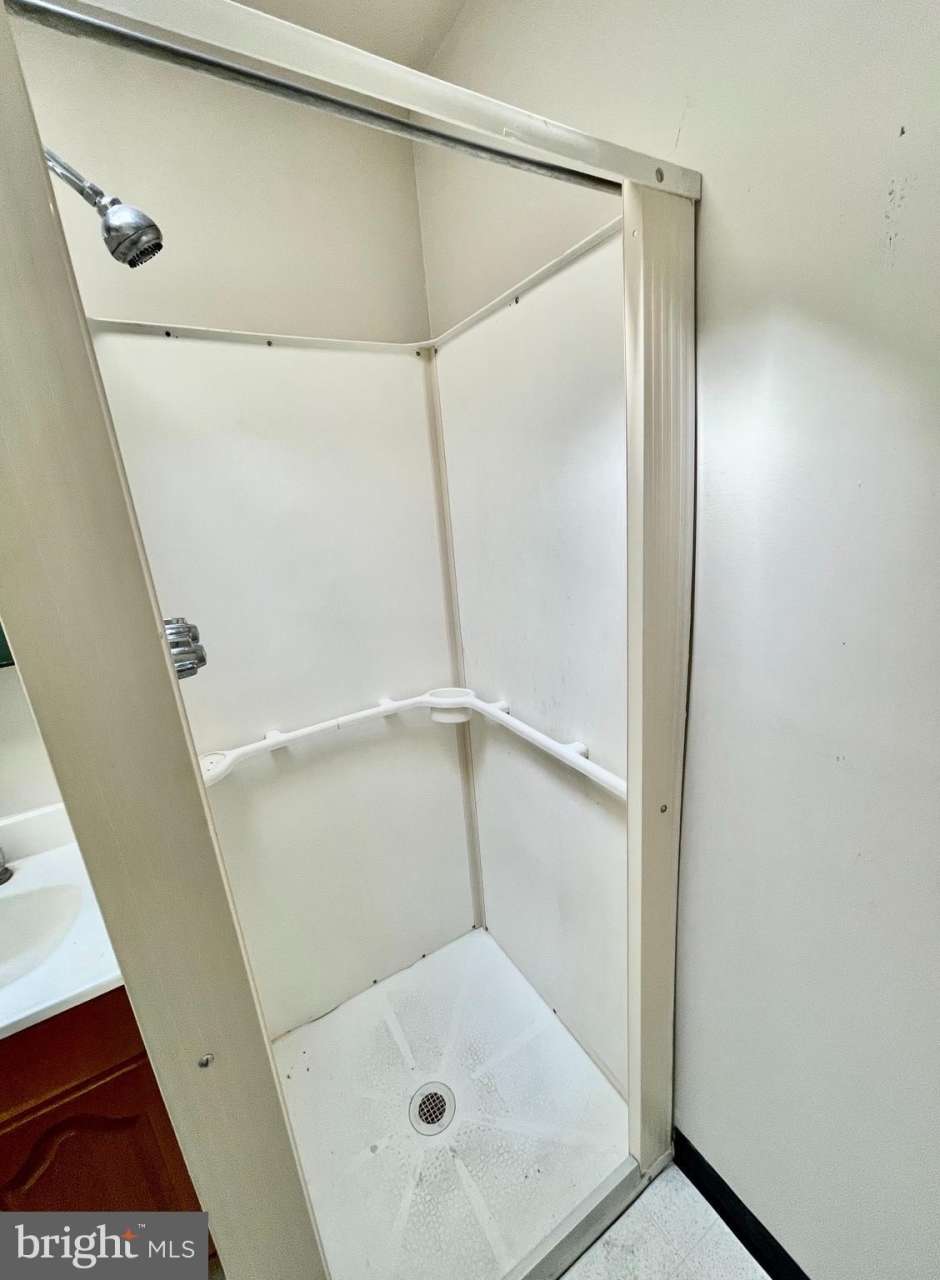 504 W COULTER Street unit: 4