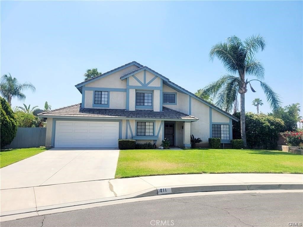 211 E Montrose Street