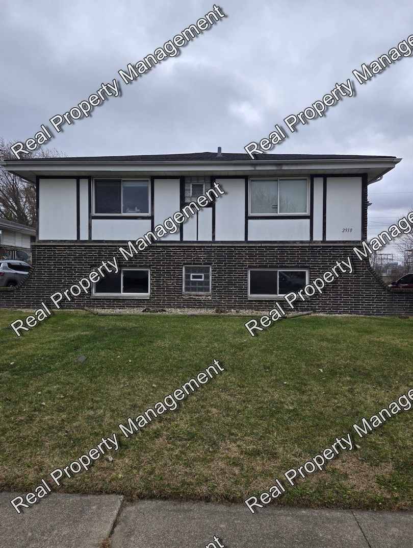 Updated 2 Bedroom Apartment