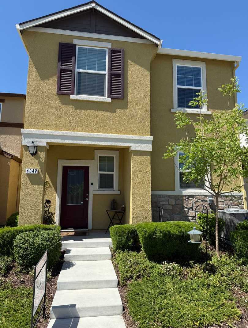 4042 Liverpool St - Bridgeway Lakes 95691