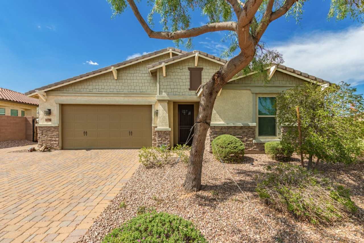 Spacious 4BR House in Goodyear