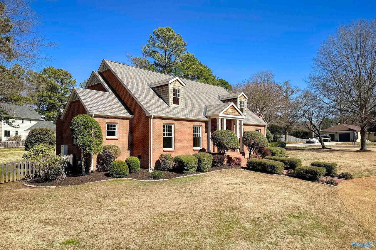 5 Bedroom 4 Bathroom Home Available Now!