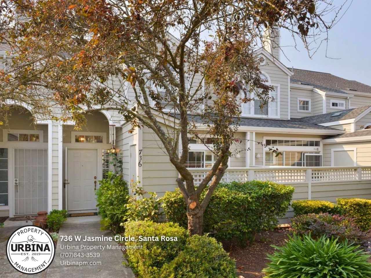 Spacious Townhome with Two Primary Suites in Santa Rosa