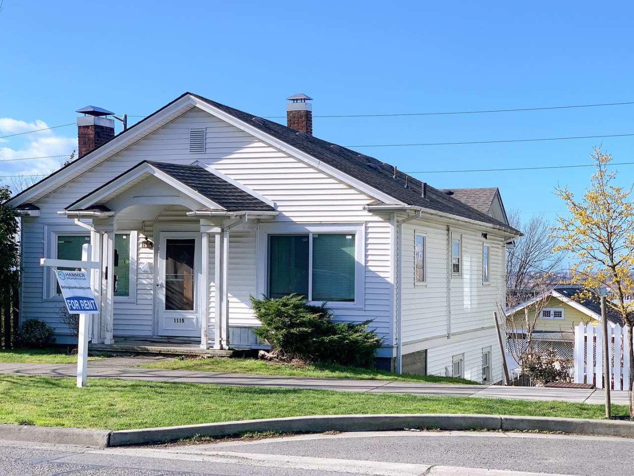 1111/1113/1115 N Garden St