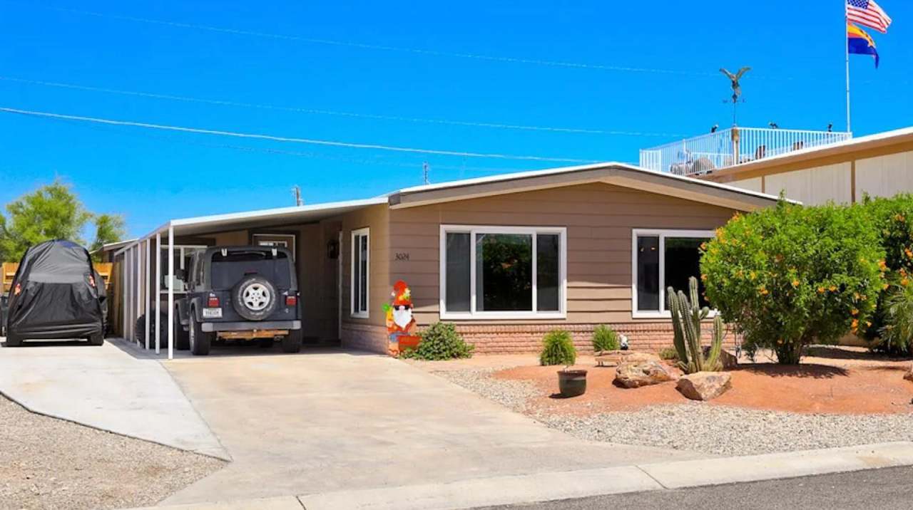 Short term furnished (Owner occupies for two months sometime between September 1st.  May 30th.)