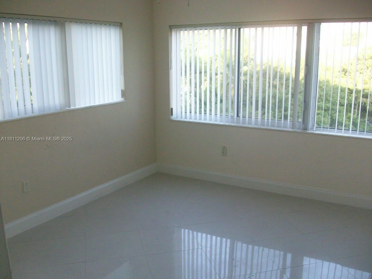 10001 W Bay Harbor Dr