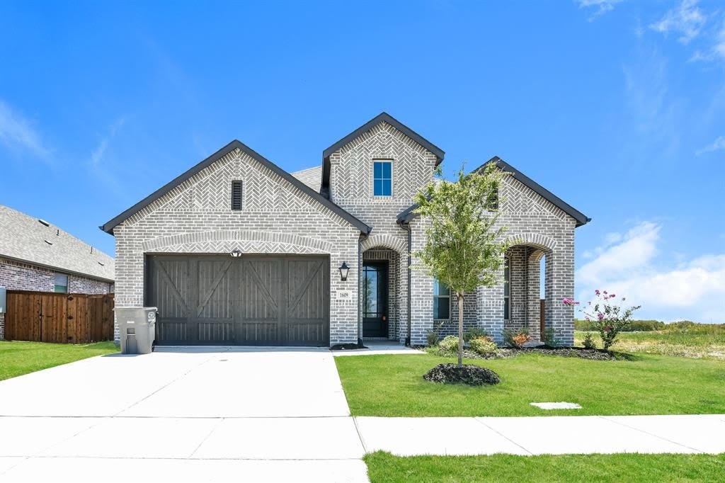 1609 San Donato Lane