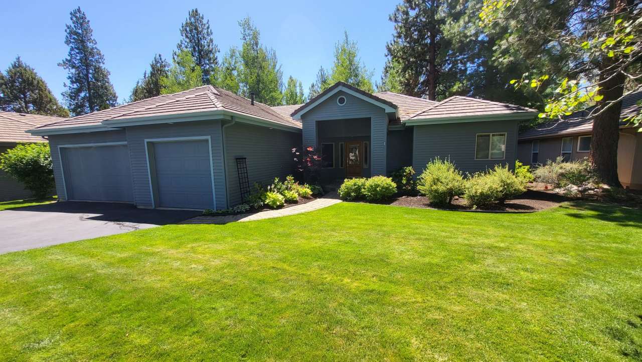 3 Bed 2.5 Bath Single Level 3 Car Garage