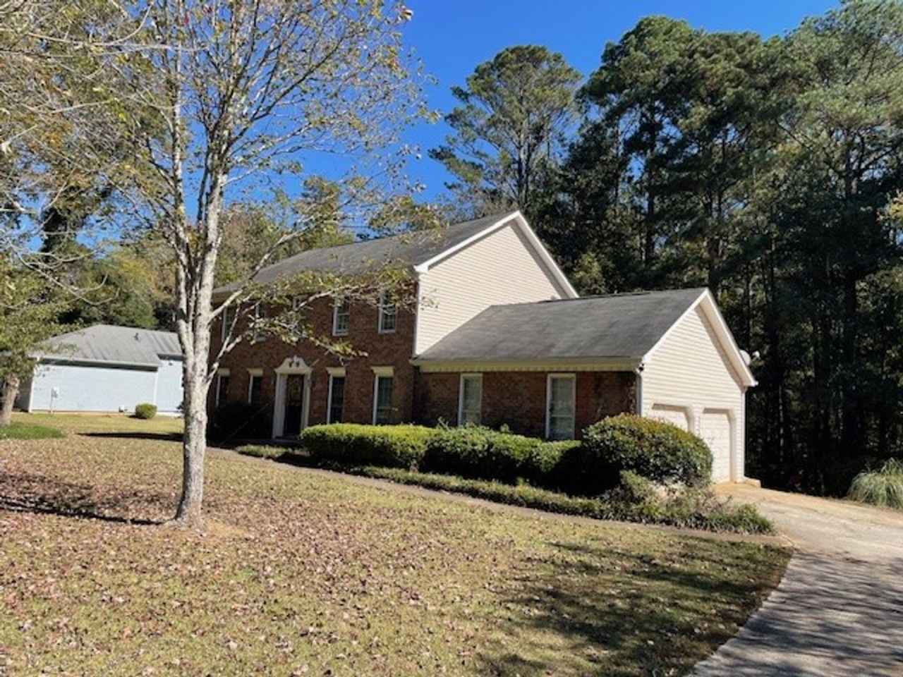 145 Princeton Trace: AVAILABLE NOW!