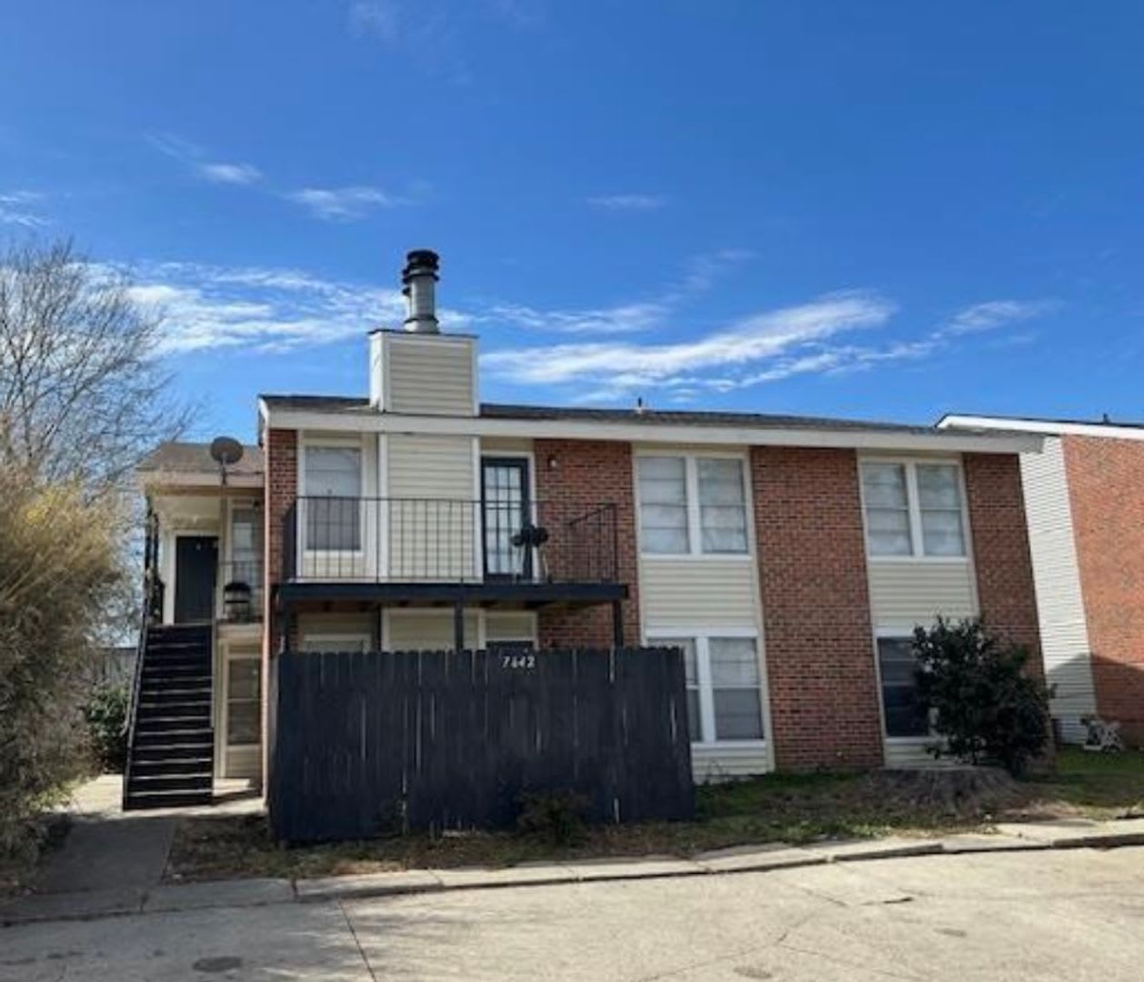 2 Bedroom 2 bath for lease