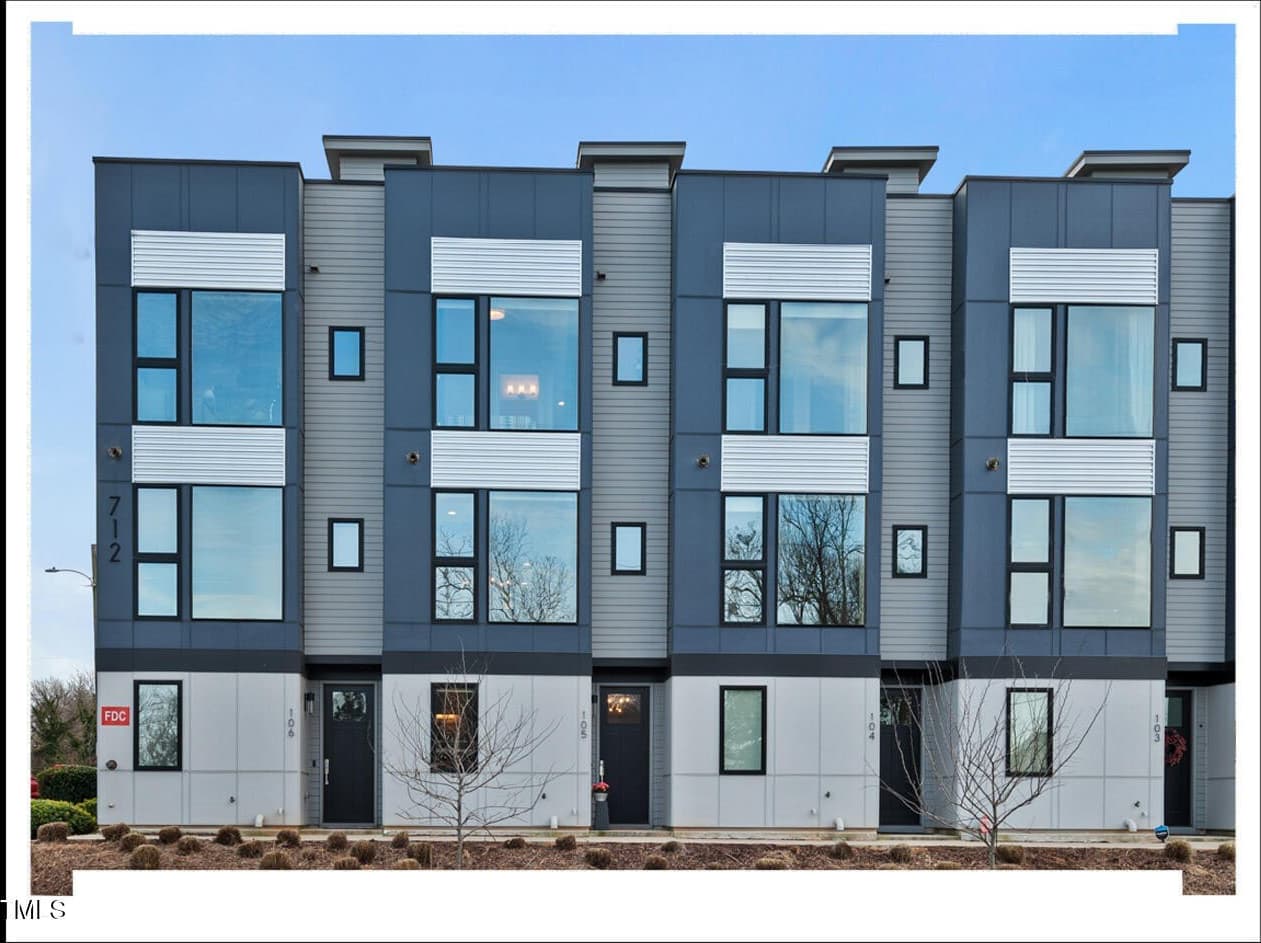 712 E Edenton Street unit: 105