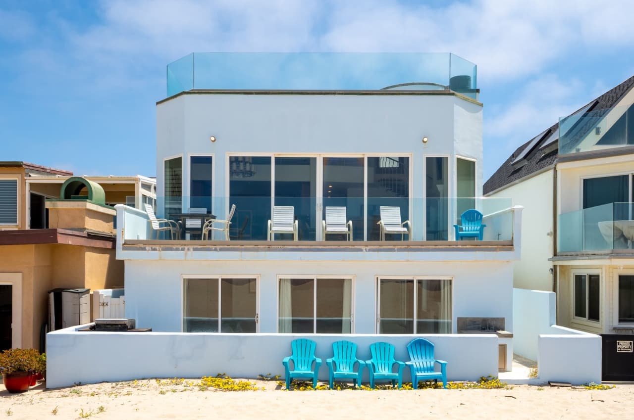 3525 Ocean Drive | Hollywood Beach | Furnished Monthly Rental