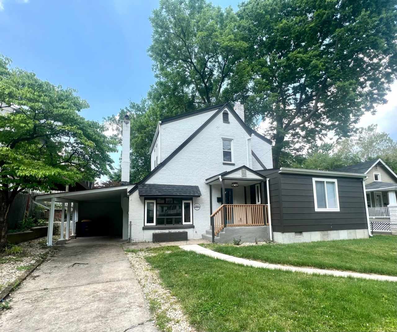Beautiful 3 Bedroom 2 Bathroom Home In Rockhill - Webster School District. Presented by Tiffany Gerling's Team!