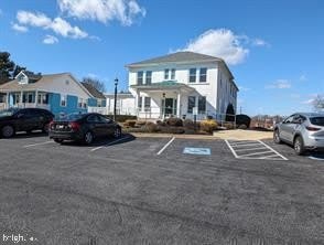 835 W CHESTER PIKE unit: 3