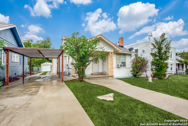 830 W RUSSELL PL