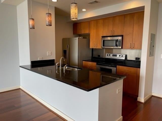 565 Peachtree Street NE