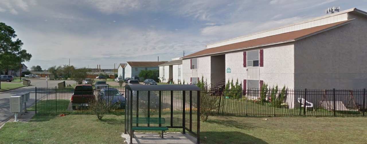 2/1 HUD Accepted Fourplex in Bryan