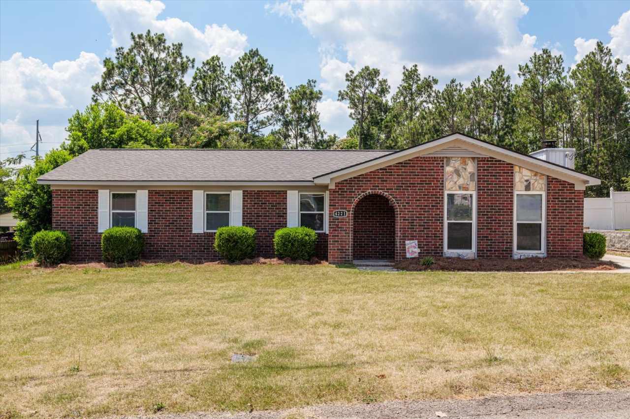 4221 Cap Chat, Hephzibah