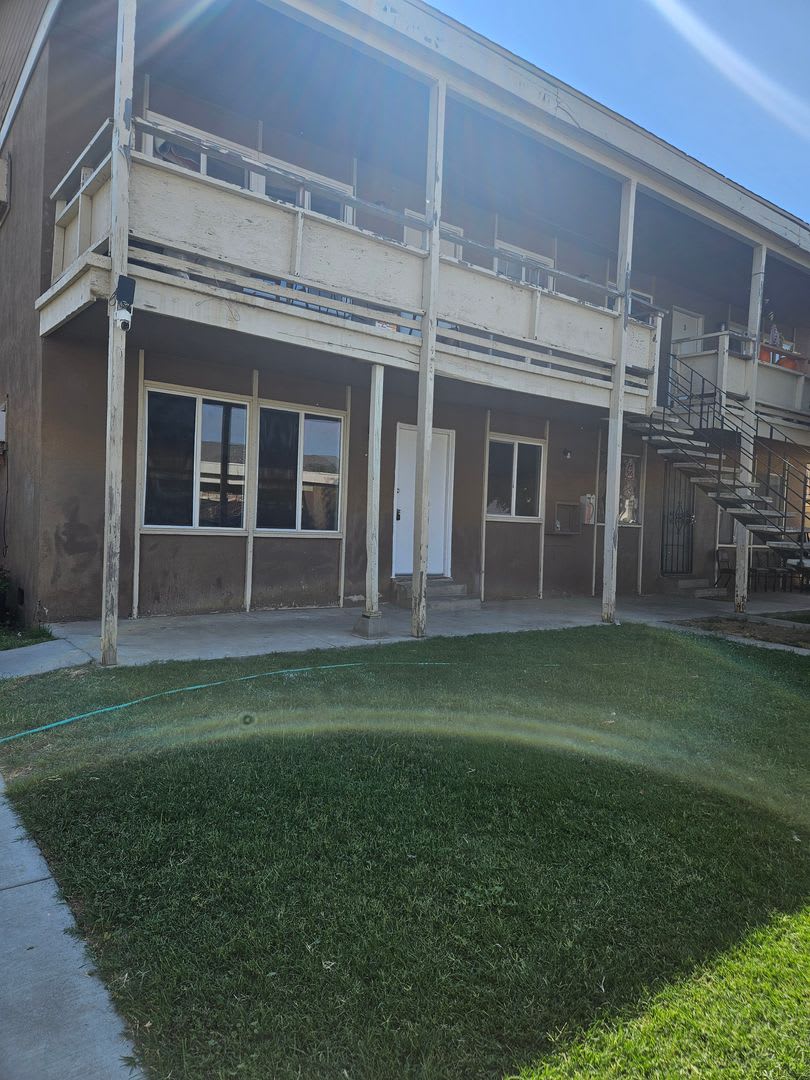 734 Illinois Avenue Units