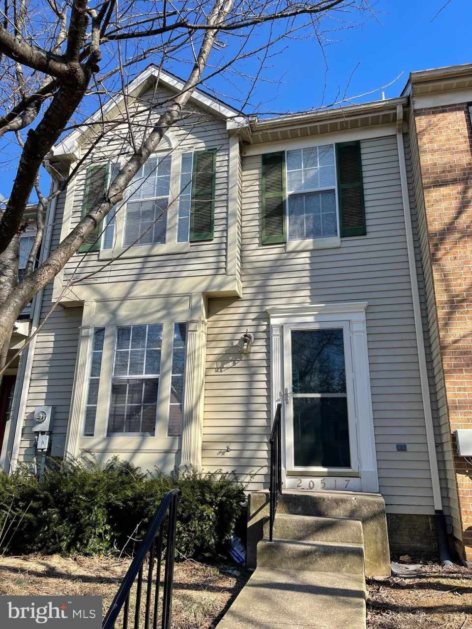 20517 LOWFIELD Drive