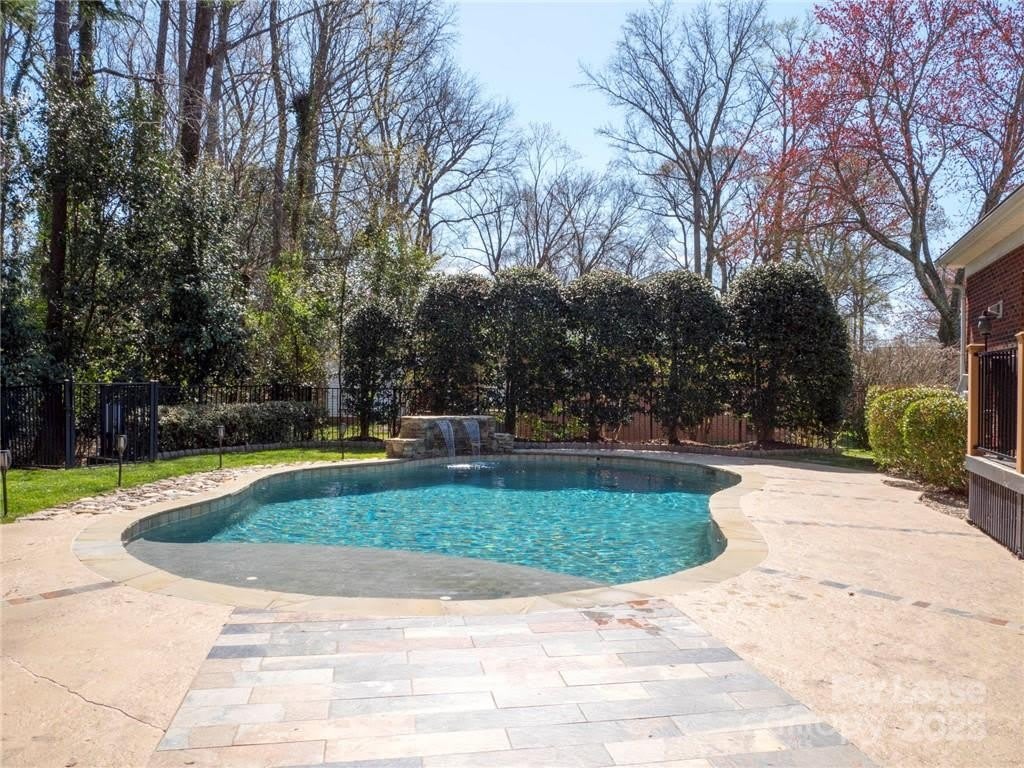 5725 Brookhaven Road