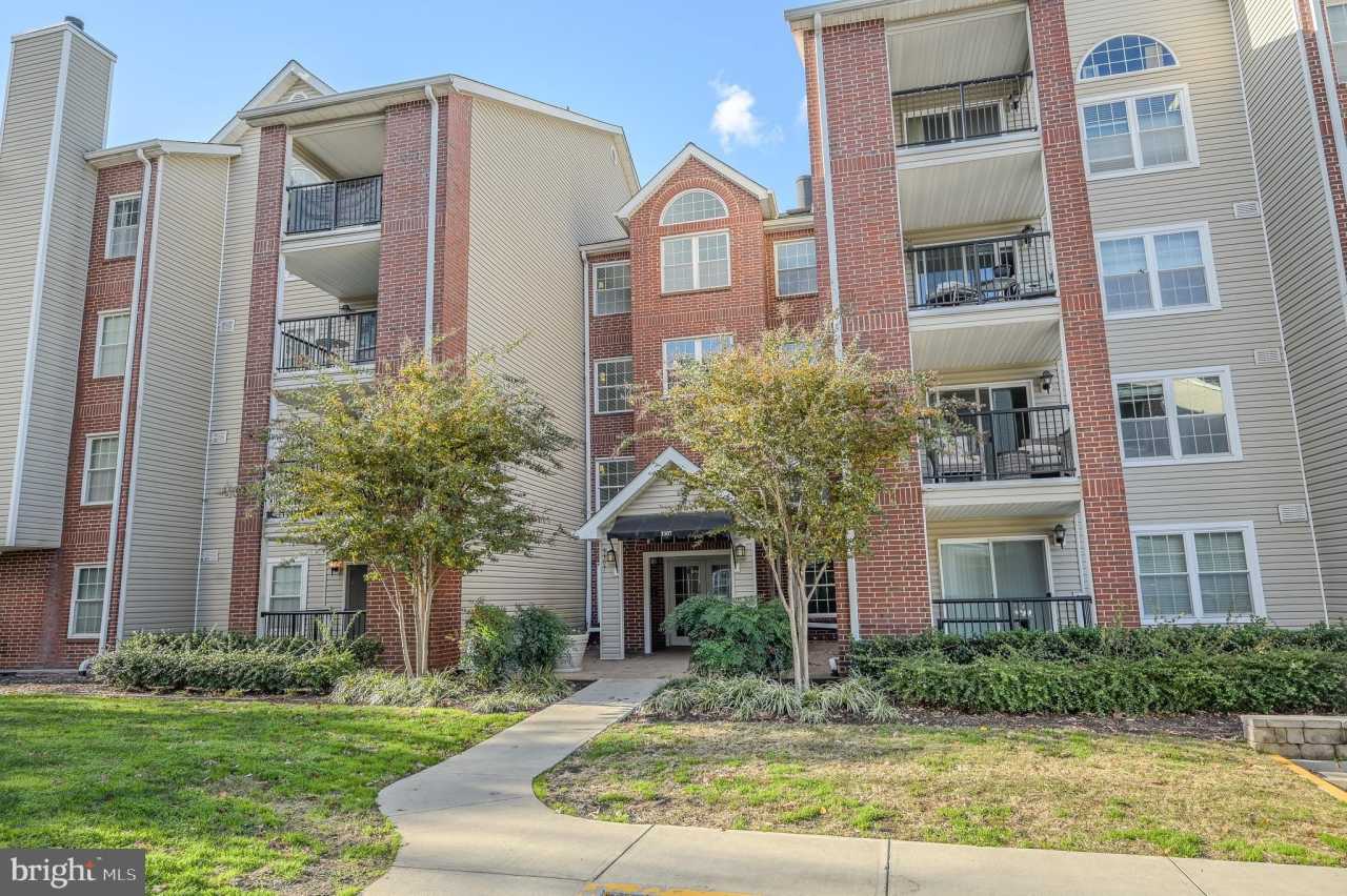3307 WYNDHAM Circle unit: 2164