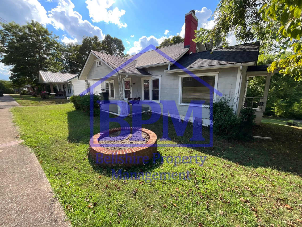 Charming 2-Bedroom Home in the Heart of Dickson!