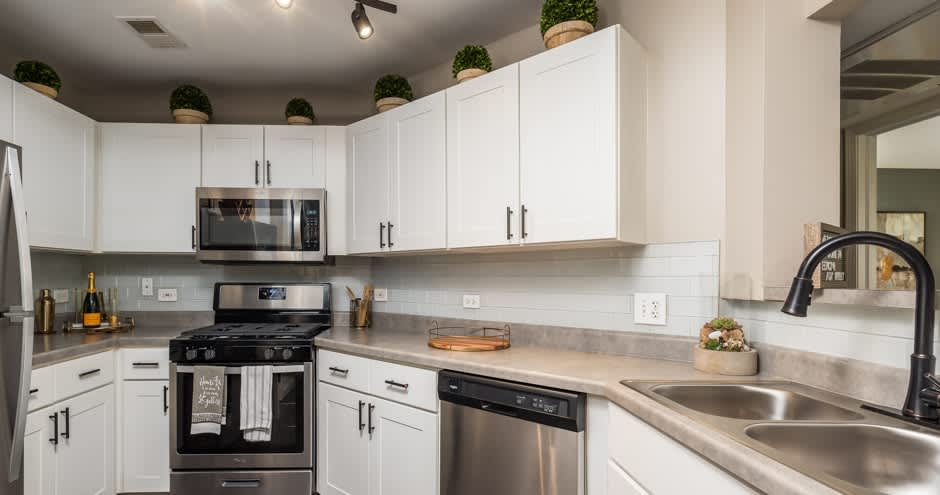 Legacy at Fox Valley Apartments