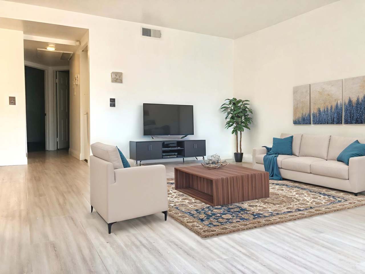 Coming Soon!! Live in the heart of Downtown Long Beach, just minutes from the beach! Beautiful 2 Beds/ 2 Baths