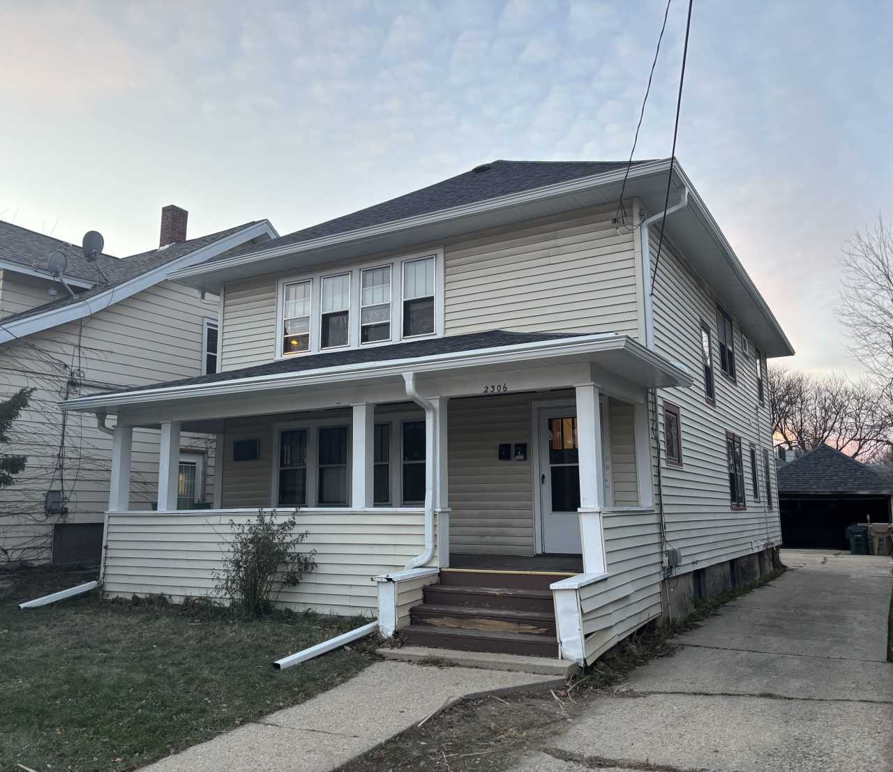 2306 E Washington Ave