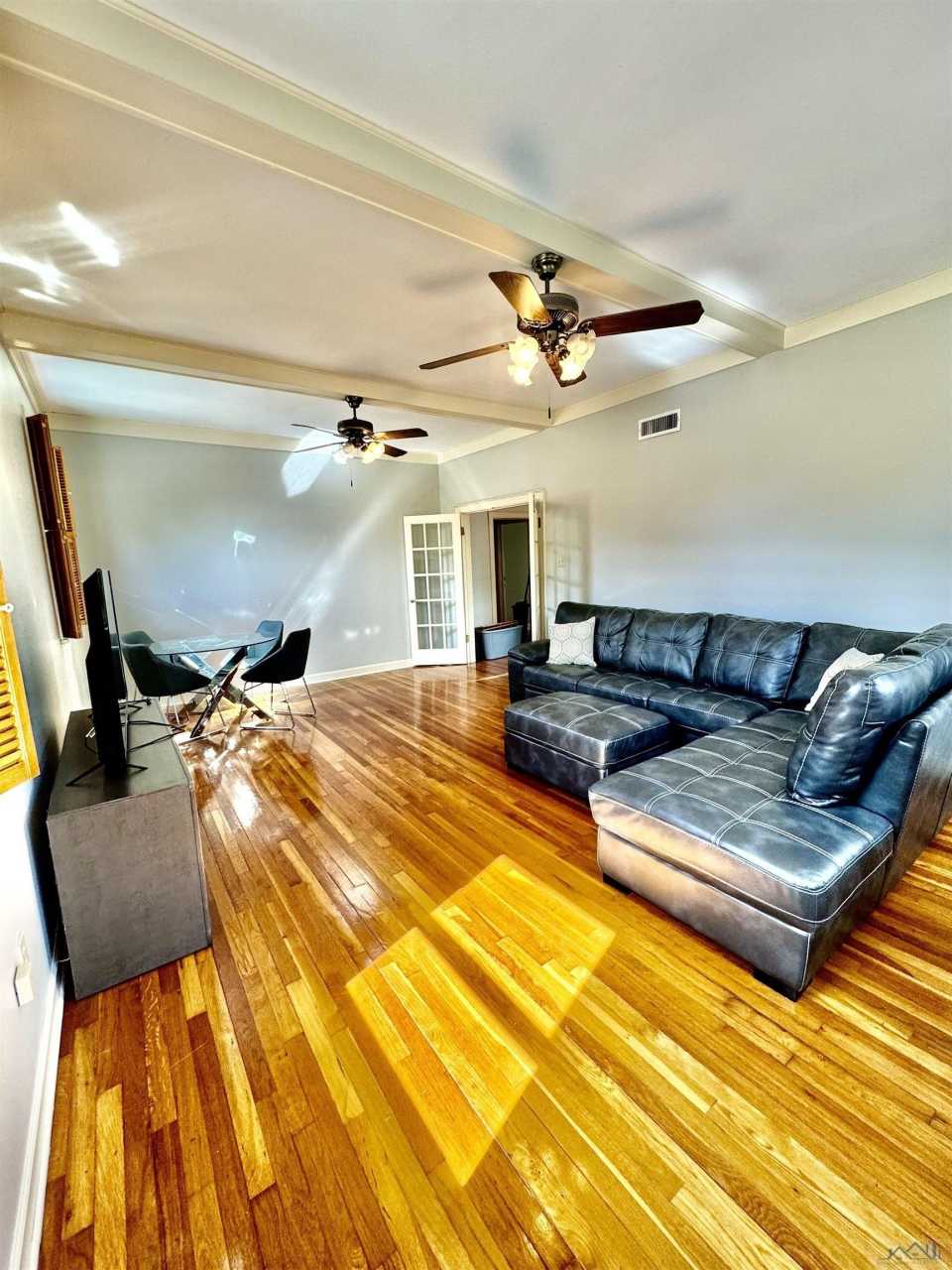 807 Ridgefield Road