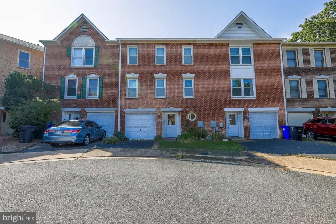 746 S GRANADA Street