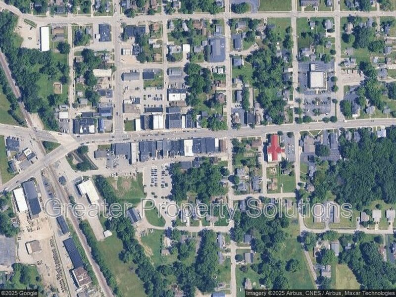 414 E Commercial Ave