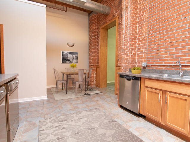 75 Railroad Ave Unit D11