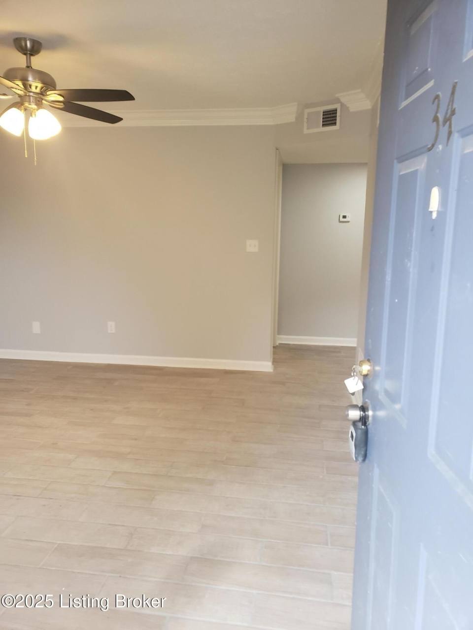 108 E Florence Ave unit: 34