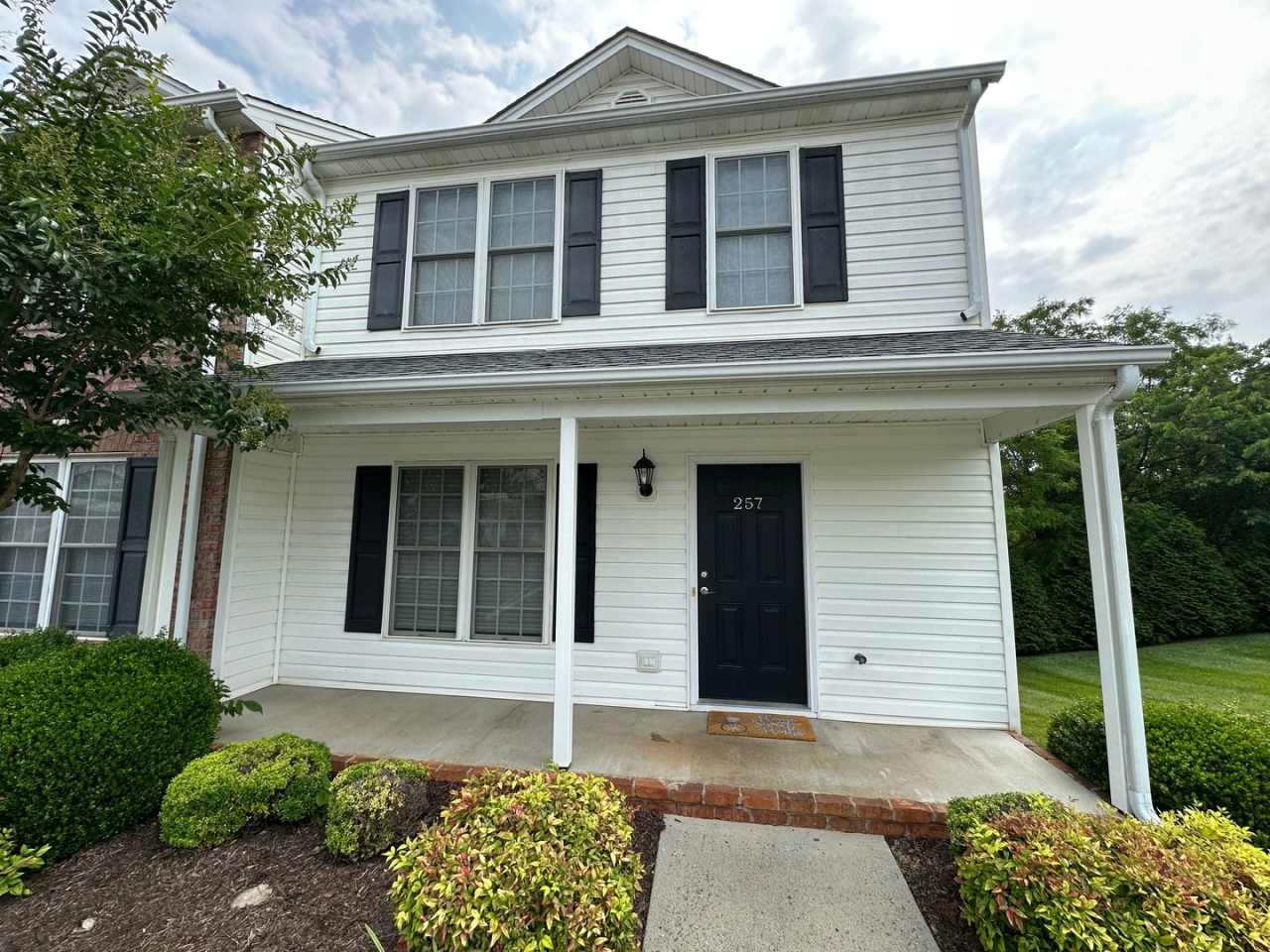3-bedroom, 3.5-bathroom nestled in Wyndhurst VA.