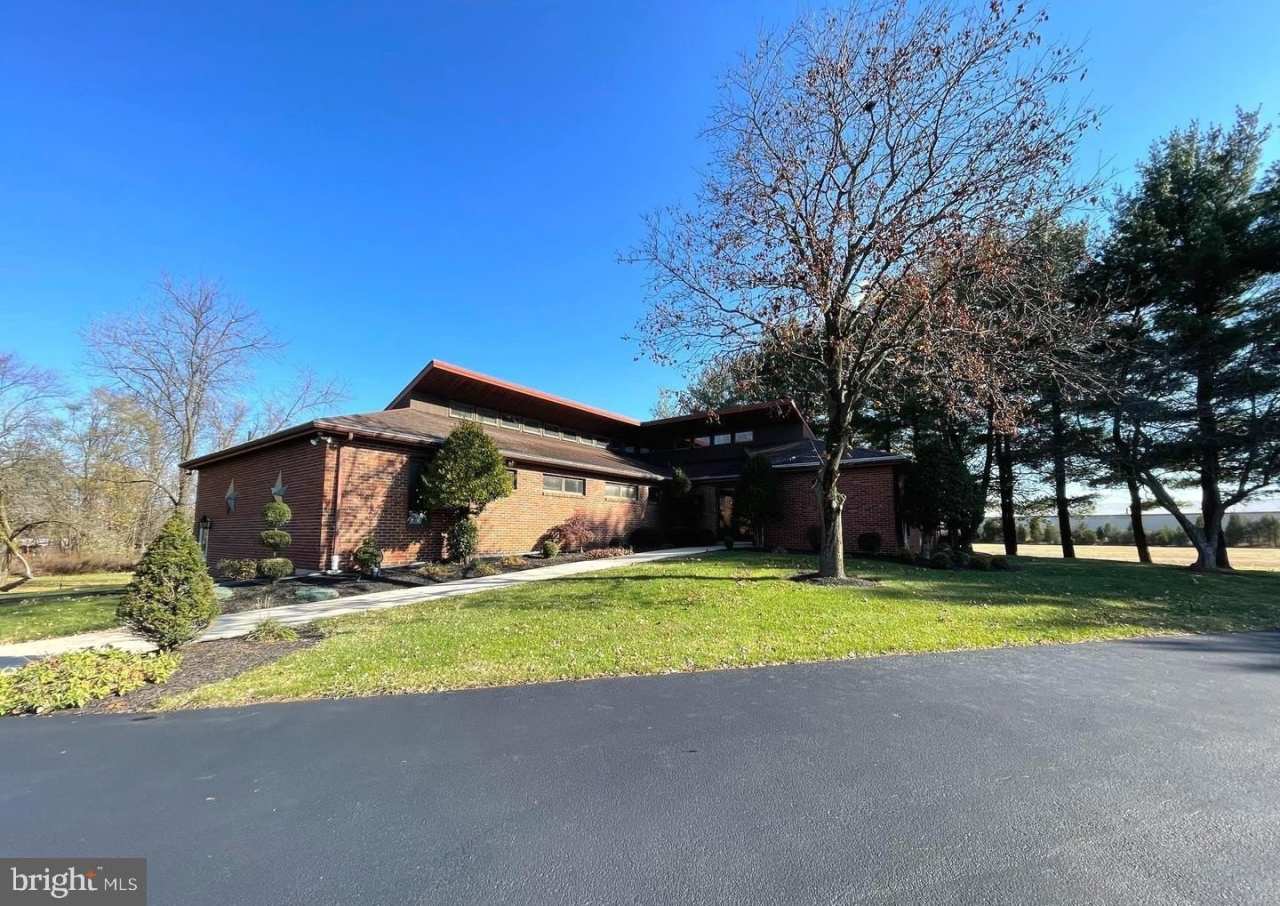 1311 BEN FRANKLIN Highway unit: Main Floor