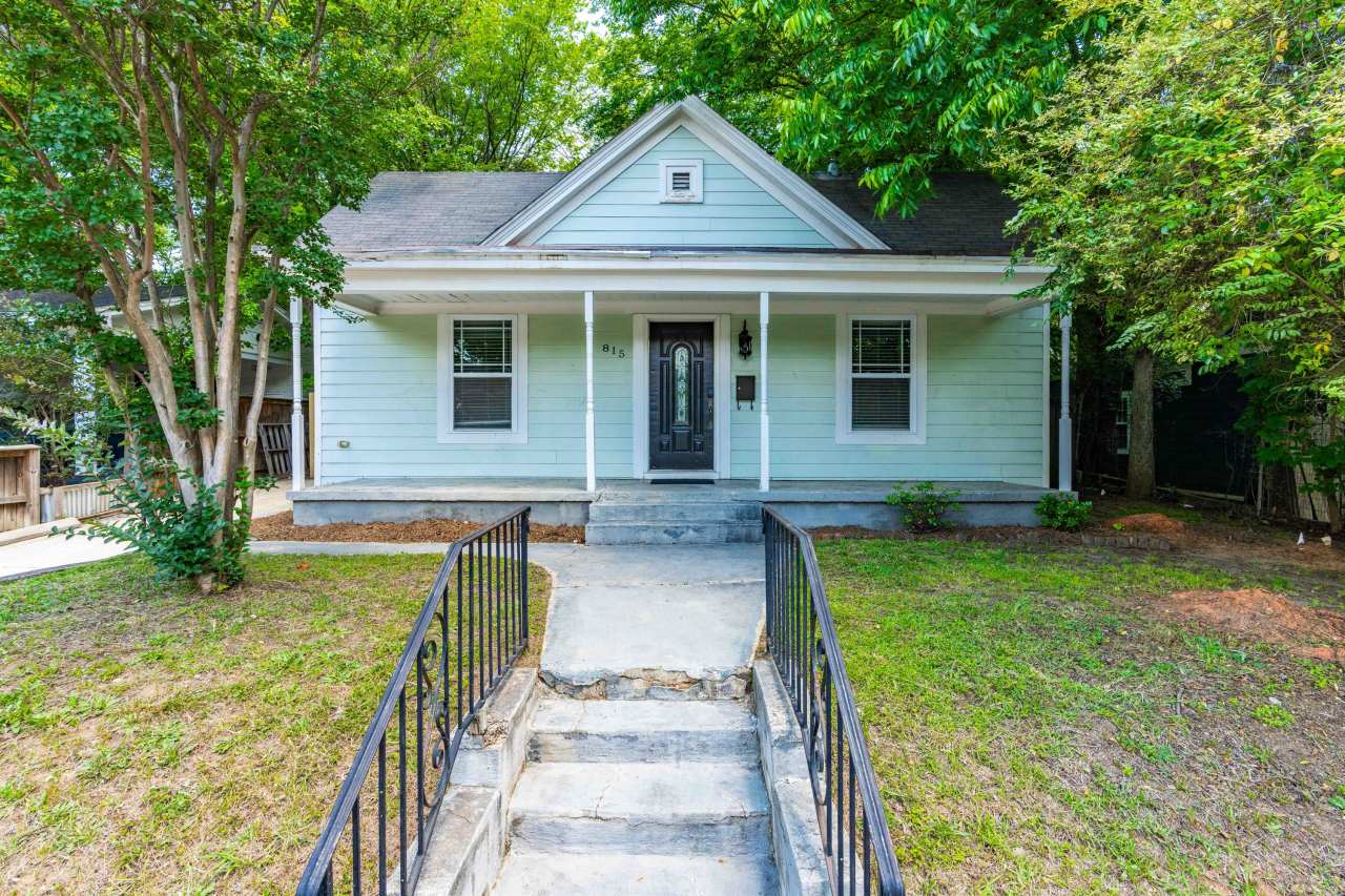 815 East Davie Street