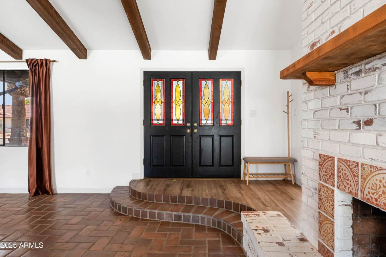 2228 E JAEGER Street E