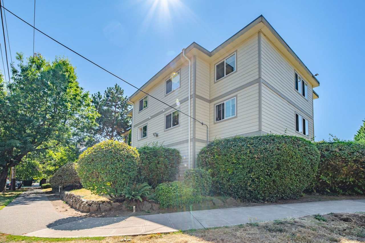 301 Apartments in the heart of Beacon Hill