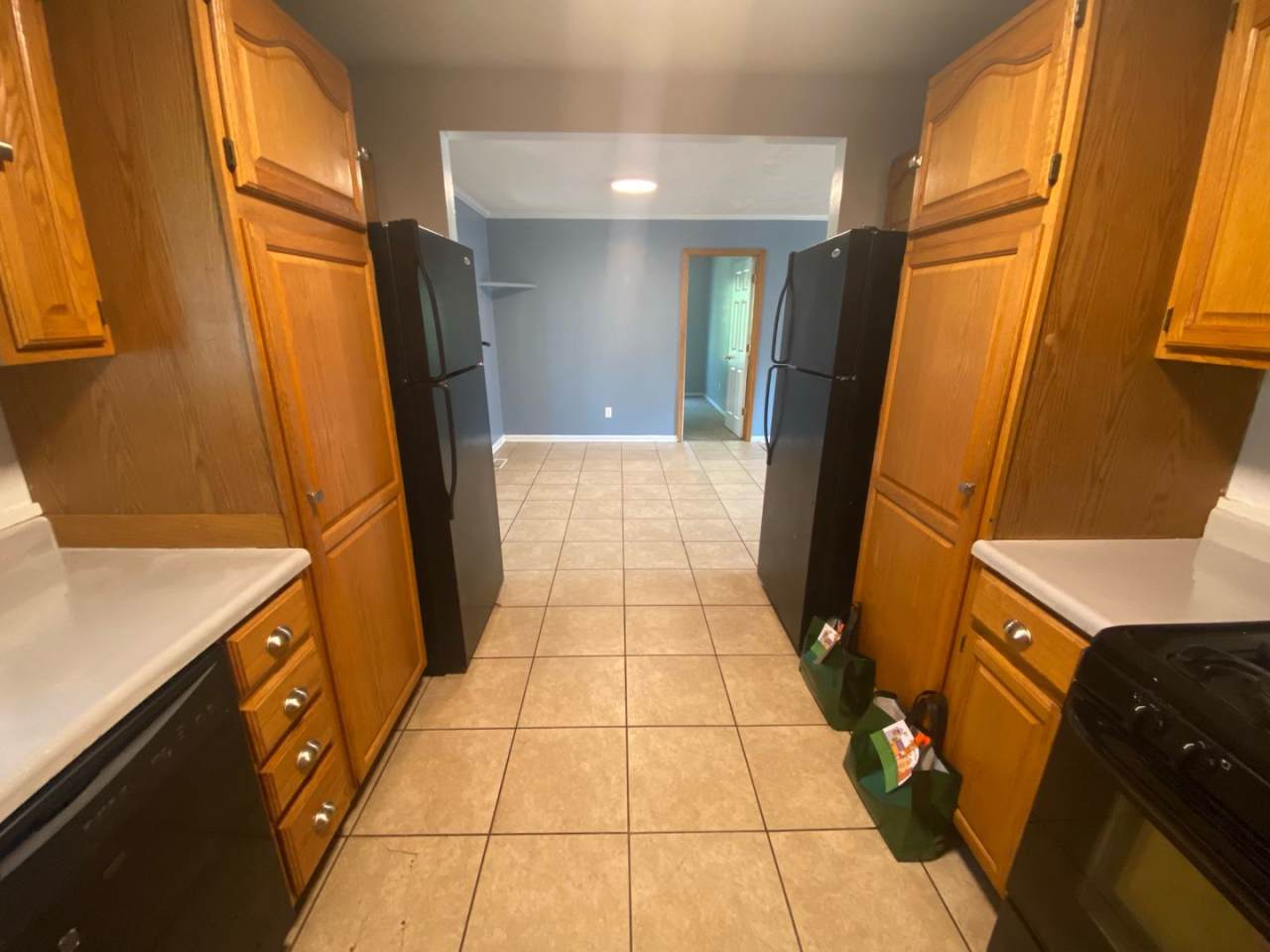 1201 Lafayette - 8 Bed/3 Bath House Near WMU Campus