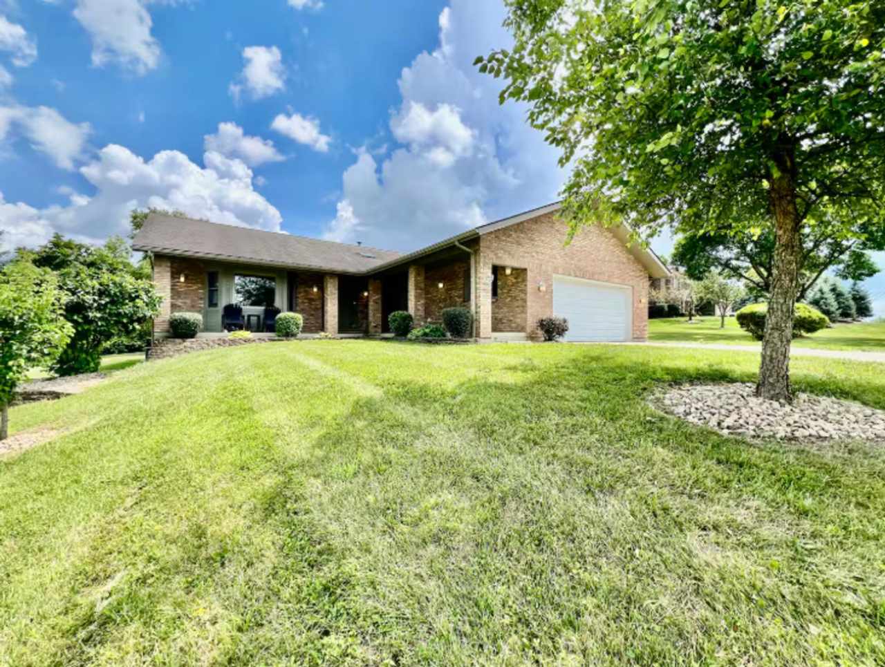 Large, stylish home in heart of Liberty twp.