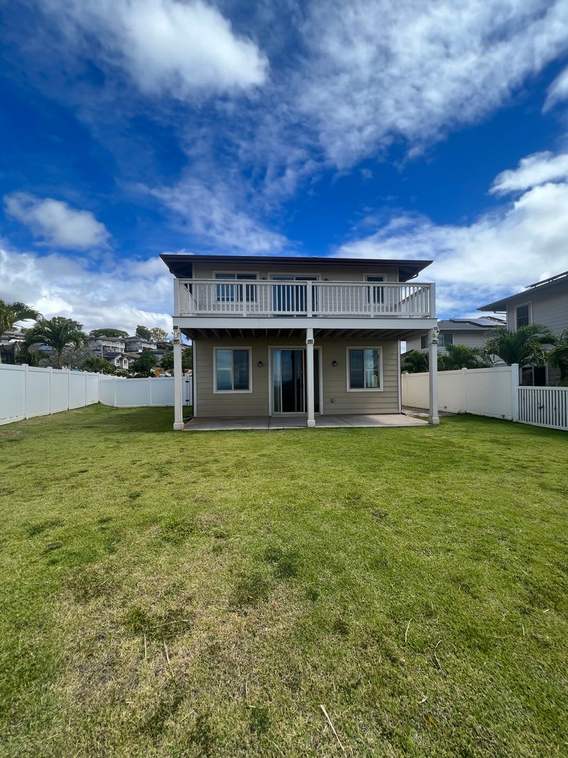 4 Bedroom 2-Story house at Kahiwelo, Makakilo AC, Solar Water Heater