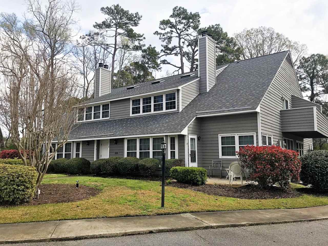 2 Bedroom, 1 Bath, Unfurnished Condo in Sterling Village!