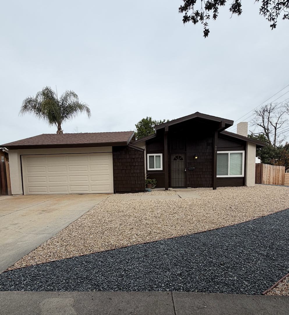 Single story 4 bedroom