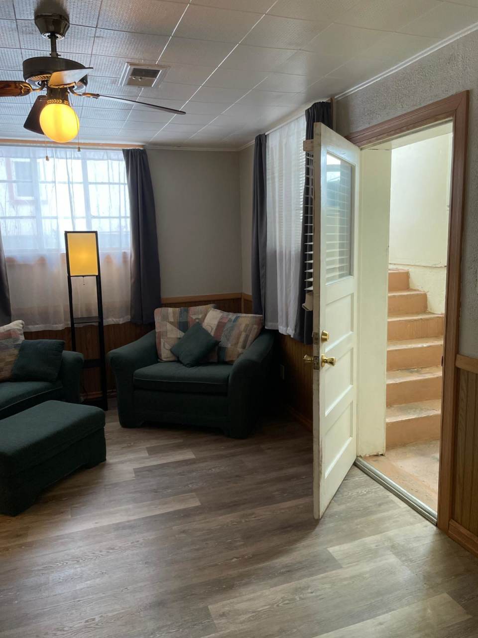 208 1/2 East Pine Street