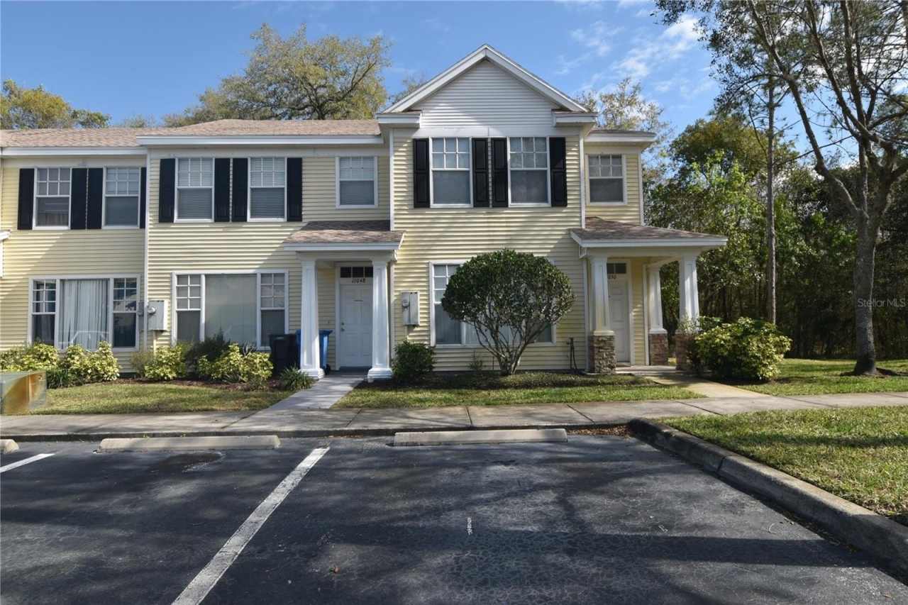 11048 BLACK SWAN COURT