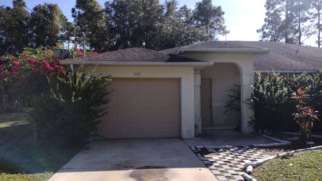 1070 Ainsworth Street East