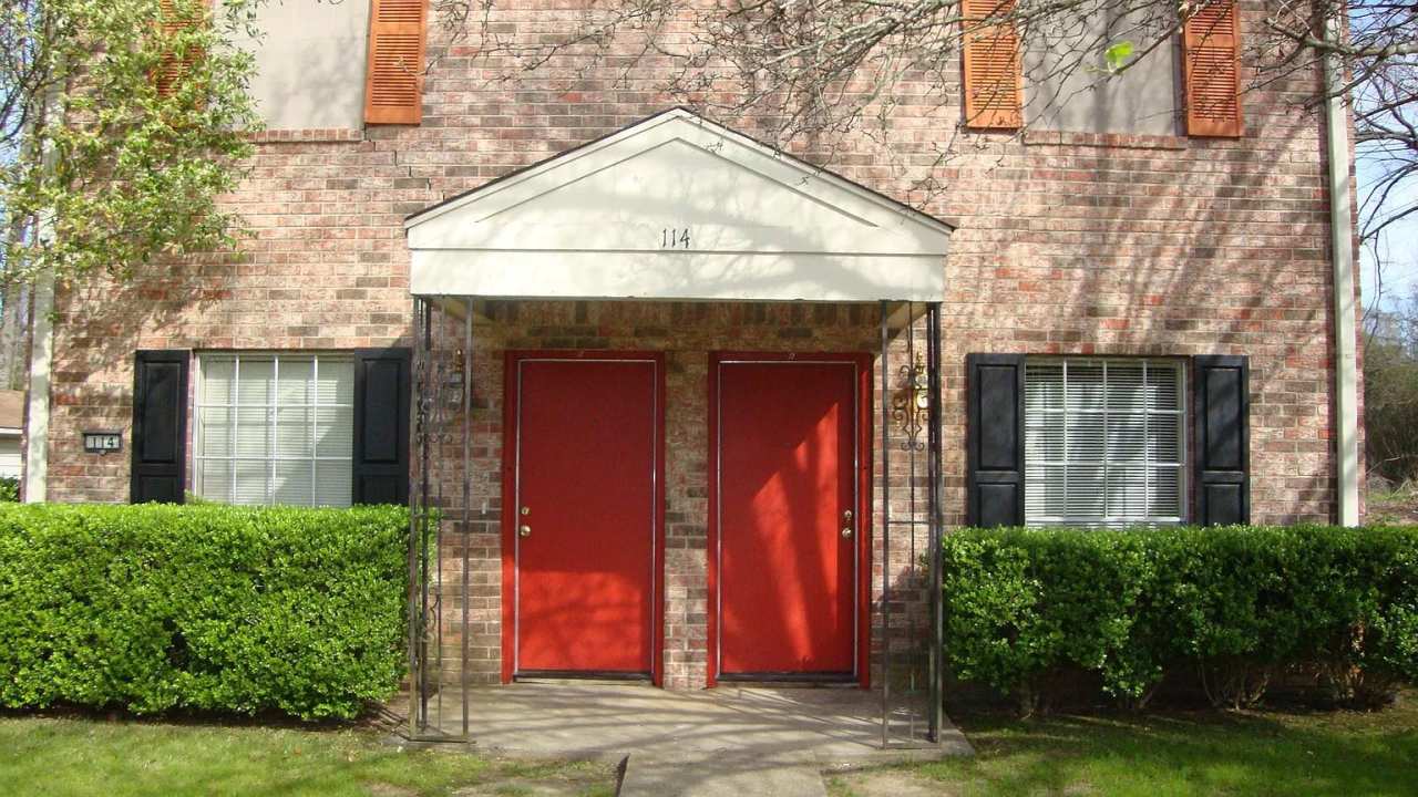 114 Pinebrook Place - Unit B