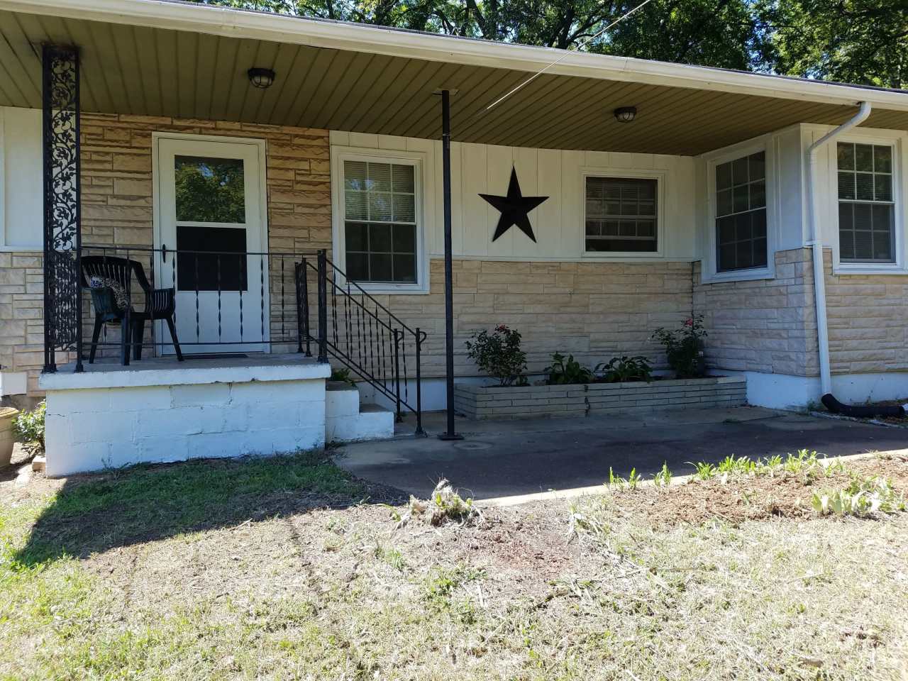 2827 Brunswick Drive